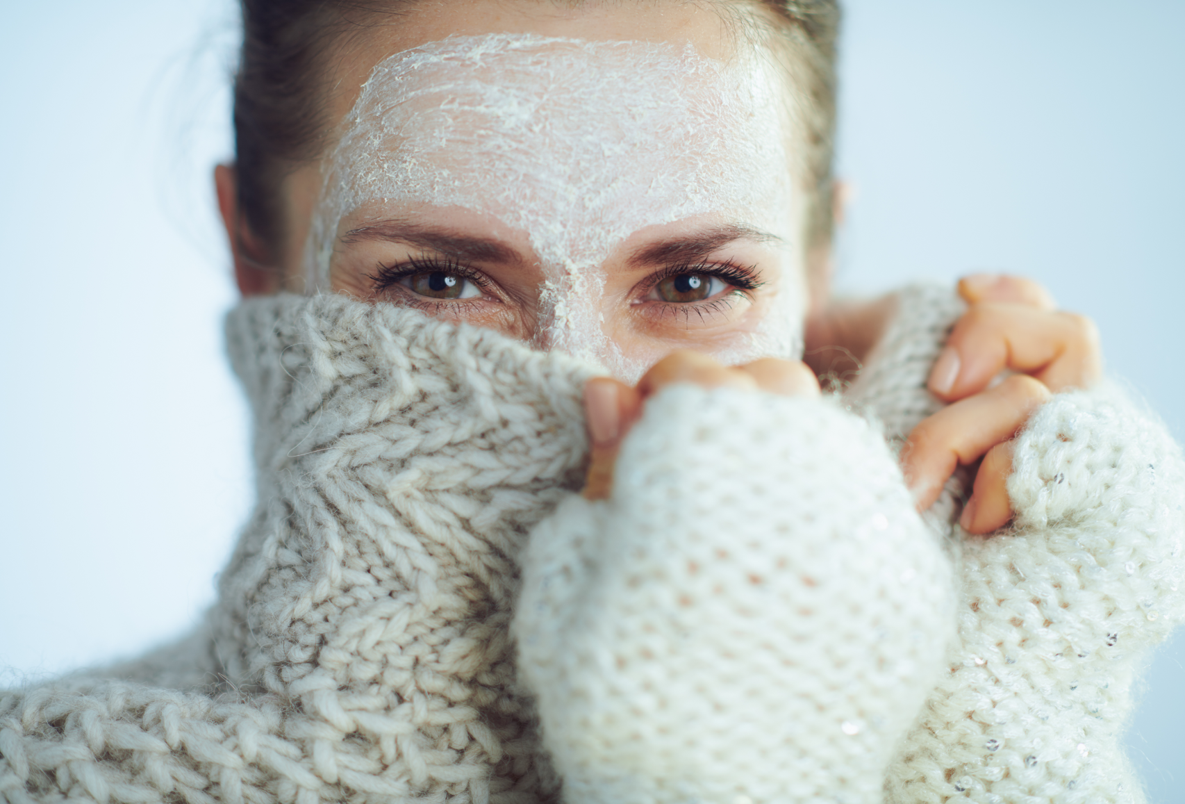 Вы сейчас просматриваете Уход за кожей зимой: 6 основных правил